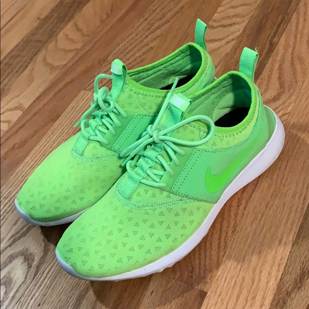 Nike juvenate trainer shoes